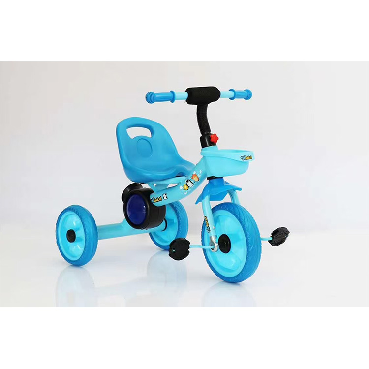 TRICycle kanak-kanak kecil membantu bayi anda berkembang dengan cara yang sepanjang masa!